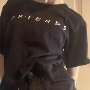 FRIENDS Tee
